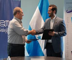 El convenio entre la AMH y el CNI tiene como objetivo atraer nuevas empresas que inviertan en la maquila textil y electrónica para fortalecer el posicionamiento de Honduras.