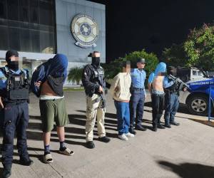 Entre las personas detenidas hay dos menores de edad que presuntamente son miembros de esta organización criminal.