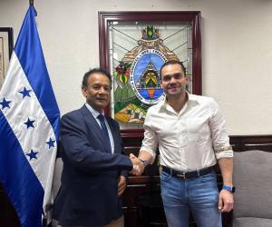 El ministro director del Instituto Nacional Agrario (INA) y el presidente del Congreso Nacional, Tomás Zambrano, sostuvieron un encuentro donde abordaron temas relacionados al agro en Honduras.