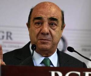 La captura se produjo horas después de que el presidente Andrés Manuel López Obrador pidiera “verdad” y castigo a los responsables de la desaparición de los alumnos.