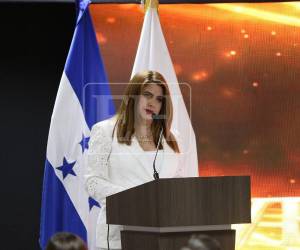 La consejera recordó que durante los momentos más tensos del proceso electoral decidió mantenerse al frente, no esconderse pese al ambiente que predominaba en el país.