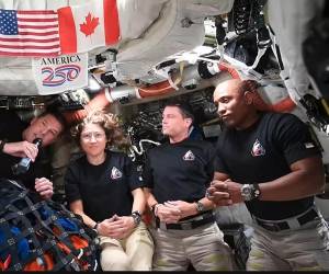 A bordo de la nave Orión, los astronautas realizaron observaciones inéditas que aportarán nuevos datos sobre la composición lunar.