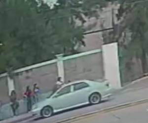 Estudiantes de la UNAH fueron víctimas de un asalto mientras esperaban el transporte institucional.