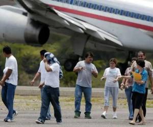 El enfoque principal es brindar un acompañamiento integral que supere la recepción temporal en los aeropuertos.