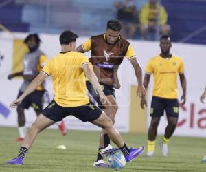 El Real España busca ponerse como líder en el torneo Clausura.