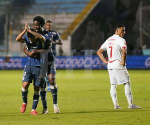 Imágenes del desarrollo del partido.