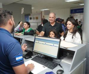 Personal autorizado por el Instituto Nacional de Migración (INM) es el encargado de realizar los trámites a favor de los menores de edad en el aeropuerto Internacional Toncontín.
