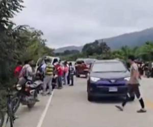 Una familia completa murió tras un accidente entre un camión y una motocicleta en Nueva Arcadia, Copán. Entre las víctimas hay dos menores.