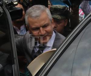 A Roosevelt Hernández se le dictaron medidas sustitutivas a la detención judicial. Deberá presentarse periódicamente a los juzgados a firmar y tiene prohibido salir del país.