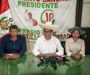 Más de 27,3 millones de peruanos estaban convocados este domingo a elegir a sus autoridades nacionales para el período 2026-2031.