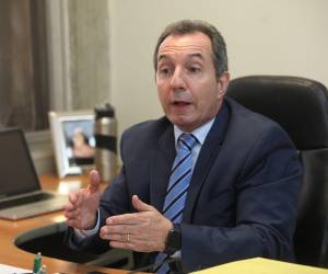 Benigno Alarcón Deza, analista político venezolano, afirmó que el proceso de transición no será inmediato, pero debe realizarse en este 2026 para que no haya desesperación por parte de los pobladores.