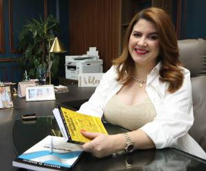 Cossette Alejandra López-Osorio Aguilar, es abogada de profesión, actual consejera propietaria del Consejo Nacional Electoral (CNE).