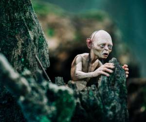 El filme estará dirigido por Andy Serkis, actor reconocido mundialmente por dar vida a Gollum mediante captura de movimiento.