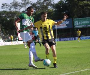 Imágenes del desarrollo del partido.