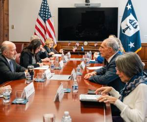 Como parte de su agenda internacional, el presidente electo de Honduras, Nasry Asfura, ha sostenido una serie de reuniones en Washington con secretarios y funcionarios del Gobierno de Estados Unidos, así como con autoridades del Banco Interamericano de Desarrollo (BID) y organismos internacionales.