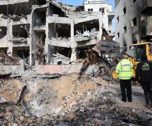 A consecuencia de esta acción, prosigue el escrito, la metralla cayó en una vivienda y causó daños materiales y humanos en una zona residencial.