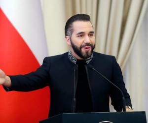 El presidente de El Salvador, Nayib Bukele, ha logrado contener la violencia.