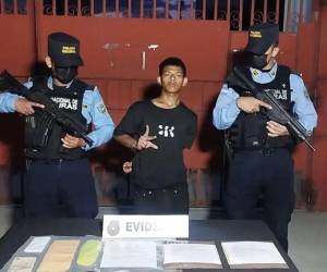 Inicialemnte, el joven presuntamente se dedicaba a exigir pagos extorsivos a propietarios de pulperías, llanteras y otros establecimientos comerciales de la zona, utilizando amenazas para obligarlos a entregar dinero de forma semanal.