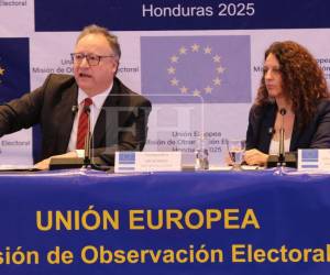 El jefe de la Misión Electoral de la Unión Europea, Francisco Assis, brindó el informe en Tegucigalpa.
