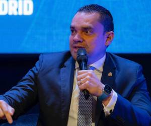 Tomás Zambrano afirmó que Luis Redondo no quiere convocar al pleno de sesiones.