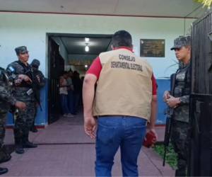 Más de 4,000 personas están habilitadas para votar en San Antonio de Flores.