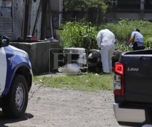 Un hombre sin vida fue encontrado la mañana de este lunes 15 de junio en una terminal de buses de Comayagüela, cerca del puente Estocolmo. ¿Qué se sabe del caso? A continuación los detalles.