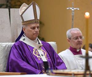 El papa León XIV ha aceptado la renuncia de un obispo acusado de desfalco.