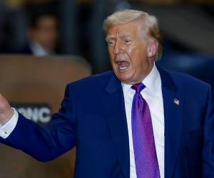 El también senador demócrata Andy Kim subrayó que los estadounidenses no quieren una <a rel=noopener noreferrer href=https://www.elheraldo.hn/mundo/ministro-exteriores-iran-abas-araqchi-acuso-estados-unidos-cruzar-lineas-rojas-bombardeo-OE26331935 target=_blank>guerra</a> y acusó a Trump de haber iniciado un conflicto en contra de la Constitución.