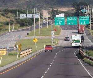 El titular de la SIT reconoció que todavía existen carreteras con problemas de señalización y recomendó, cuando sea posible, utilizar las vías durante el día.
