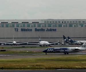 Fotografía de archivo que muestra la terminal 2 del Aeropuerto Internacional ,en Ciudad de México.