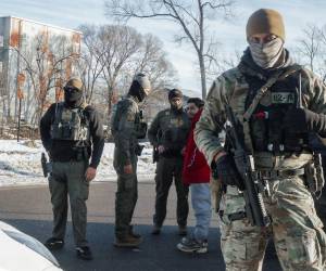 Agentes del ICE y otras agencias federales han endurecido su campaña en Minneapolis y han comenzado a realizar detenciones incluso en casas.