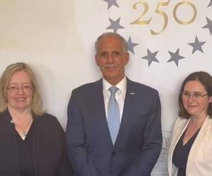 Asfura destacó el papel de Estados Unidos en el ámbito internacional, donde ha respaldado la defensa de la soberanía y la integridad territorial de distintos países, como ocurre actualmente con Ucrania.