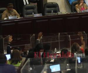 Libre actuó como lo hacía la bancada nacionalistas, de aprobar a rajatabla y a matacaballo las leyes.