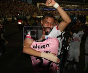 Jorge Álvarez dio la asistencia del gol para conseguir el título 40.