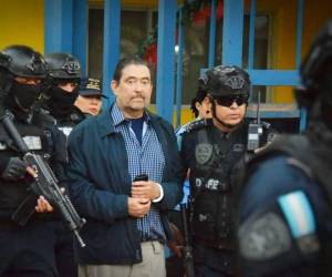 Francisco Cosenza se declaró culpable de cargos relacionados con lavado de activos y sobornos.