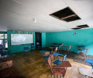 Muchos de los centros educativos, principalmente los de la zona rural, presentan problemas en sus techos, paredes y sistemas eléctricos.