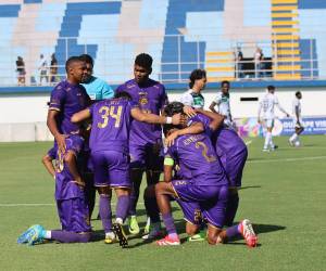 Imágenes del desarrollo del partido.