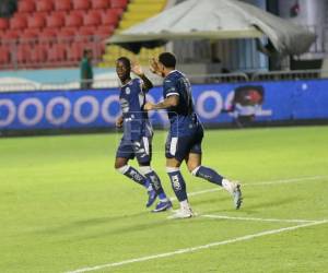 Imágenes del desarrollo del partido.