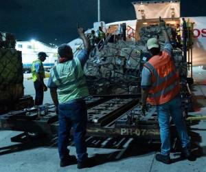 Un vuelo de Uruguay a Venezuela con ayuda humanitaria es suspendido por cambio de reglas.