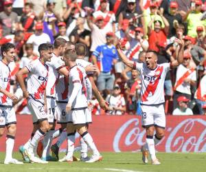 El Rayo Vallecano gana 2-1 al Valencia