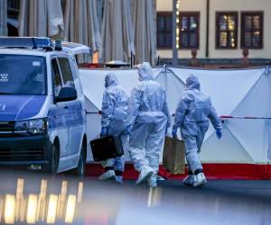 Un atropello múltiple intencionado, cometido presuntamente por un ciudadano alemán de 33 años, causó este lunes dos muertos y 22 heridos en la ciudad de Leipzig, en el este de Alemania.