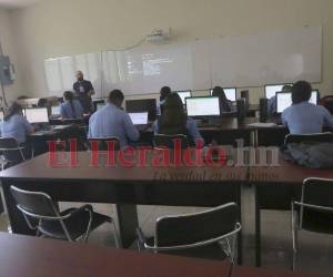 El centro regional de Tomalá muestra unas instalaciones y equipaje aptos para la formación de los estudiantes de las dos carreras que ahí se imparten desde hace un par de años.