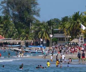 La expectativa oficial es que el desplazamiento de visitantes genere mayor actividad económica en las comunidades que reciben turistas durante los días del feriado.