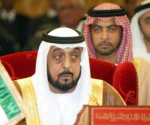 El jeque Jalifa bin Zayed Al Nahayan sucedió en noviembre de 2004 a su padre.