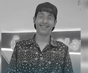 La víctima de 17 años fue identificada como Daniel Cortés. La madre del menor asegura que él venía saliendo de trabajar de una panadería.