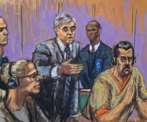 Fotografía de un dibujo realizado por la artista Jane Rosenberg donde aparece el presidente depuesto de Venezuela, Nicolás Maduro, junto a su esposa Cilia Flores, y sus abogados Mark Donnelly y Barry pollack, durante su comparecencia este lunes, ante un tribunal federal en Nueva York (EE.UU.).