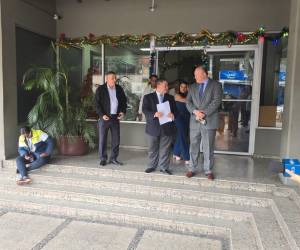 Los abogados Jaime Rodríguez y César Cáceres interpusieron las denuncias, el pasado 23 de diciembre, contra las siete personalidades de la política nacional.