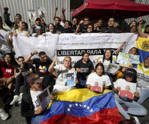 La liberación se da en el marco de la <b>Ley de Amnistía</b> y tras huelgas de hambre y protestas de familiares. E