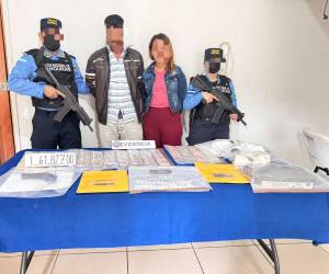 Equipos de la Policía Nacional desmantelaron un centro de distribución de drogas y capturaron a una pareja en Lepaera, Lempira.