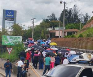 Los médicos llevan varias semanas en protestas exigiendo pago de salarios y reitegro de despidos.
